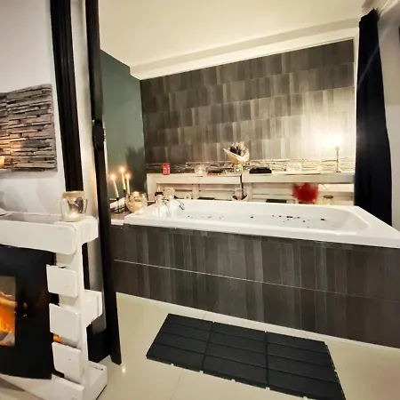 Jacuzzi Bohemian Studious